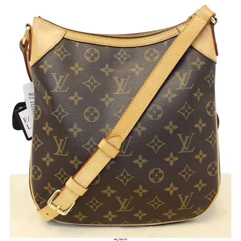 louis vuitton cross shoulder bags.